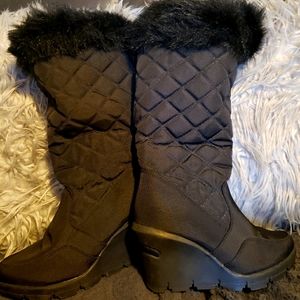 Heeled snow boots